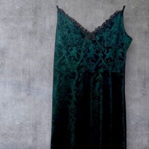 Emerald Velvet Killstar Dress